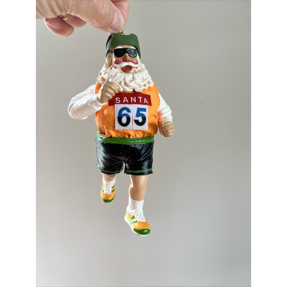Dept 56 JINGLE RUN Christmas Ornament Sports and Leisure Santa Marathon  Runner